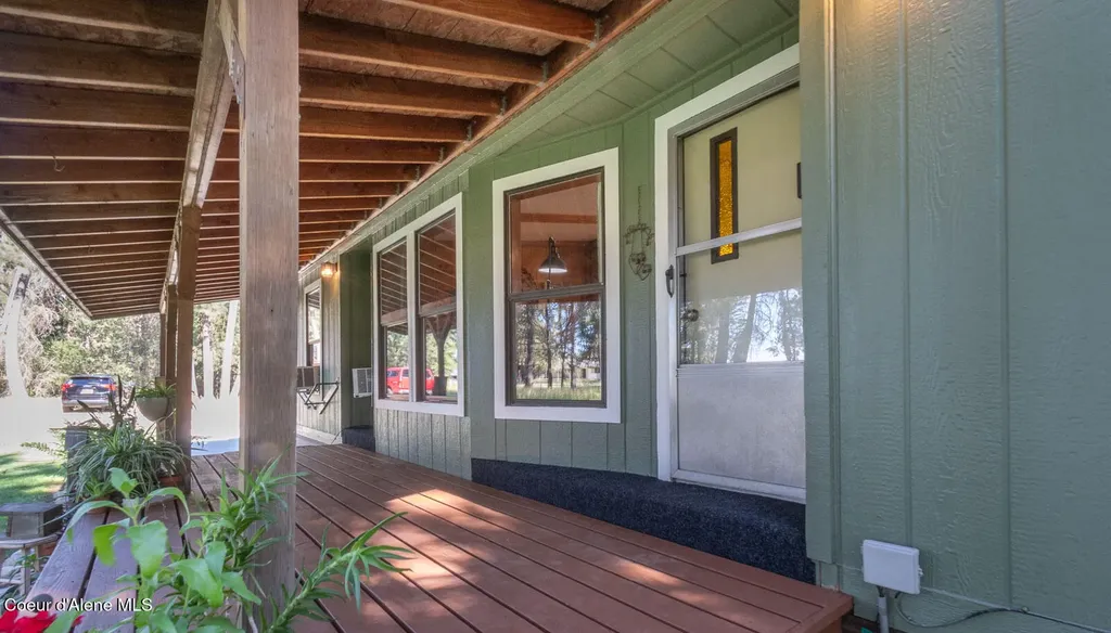 4882 W Highway 53 Rathdrum ID 83858