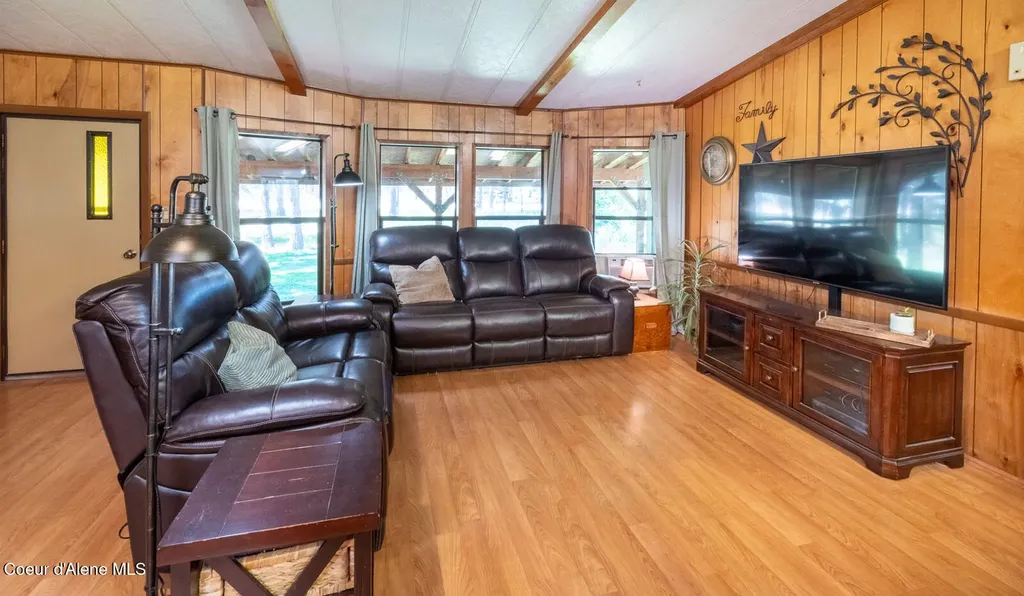 4882 W Highway 53 Rathdrum ID 83858