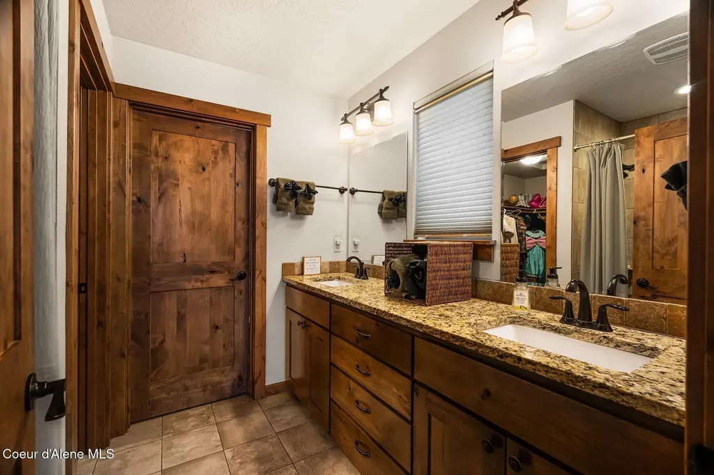 13439 N Shimmering Court Rathdrum ID 83858