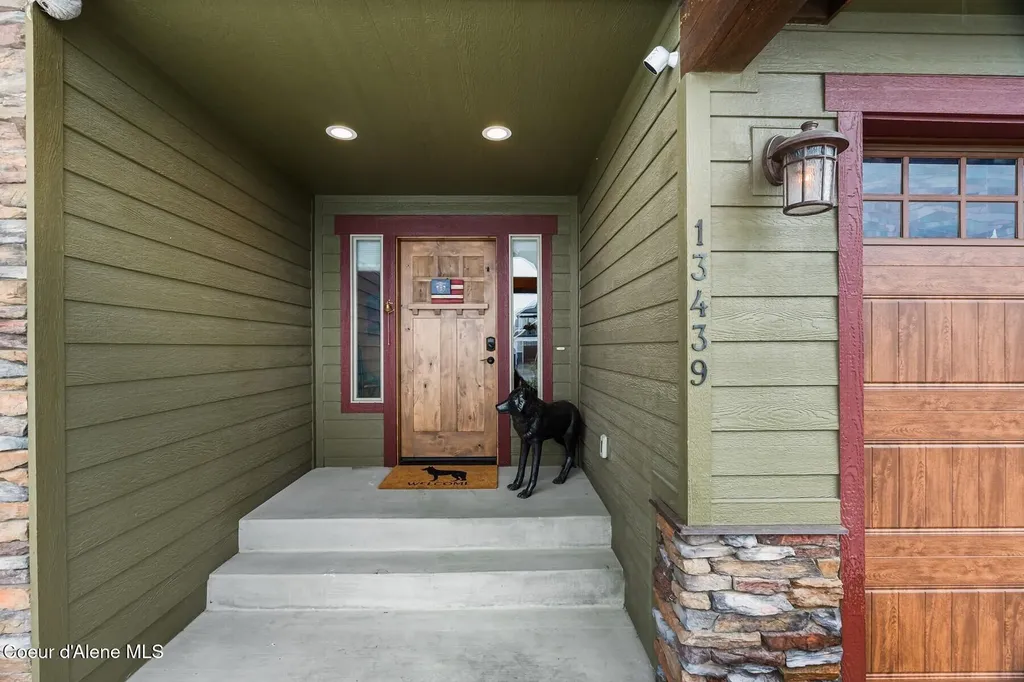 13439 N Shimmering Court Rathdrum ID 83858