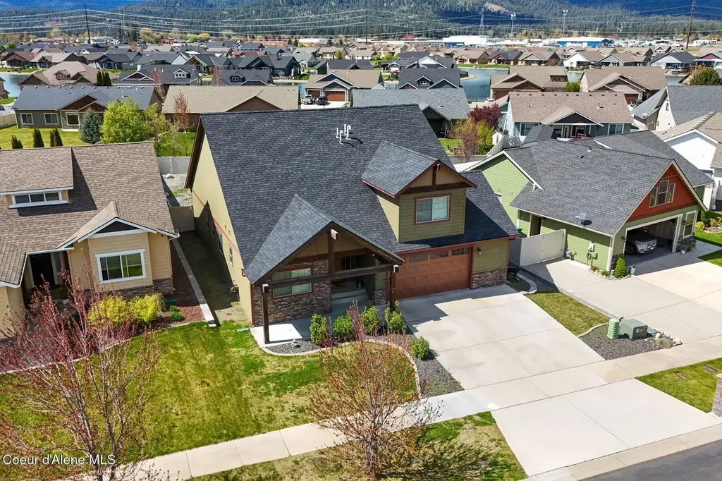 13439 N Shimmering Court Rathdrum ID 83858