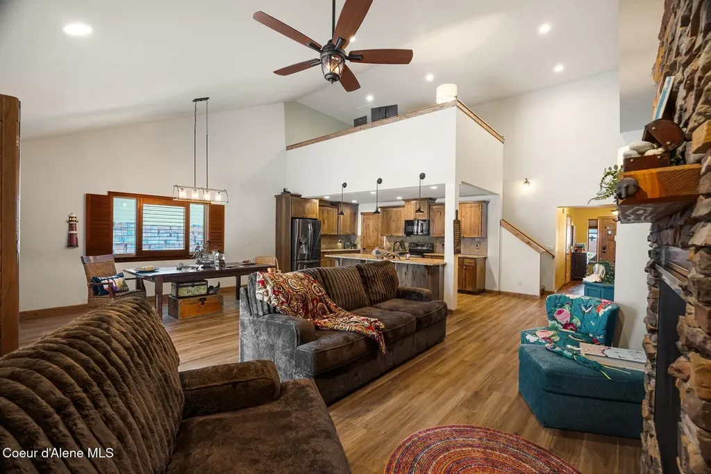 13439 N Shimmering Court Rathdrum ID 83858