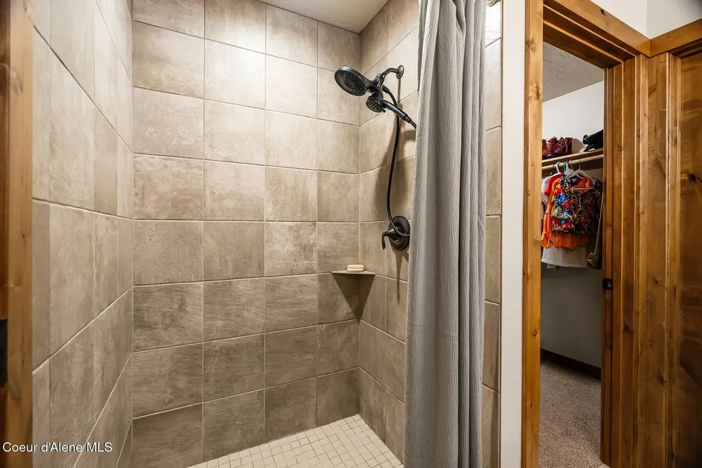 13439 N Shimmering Court Rathdrum ID 83858