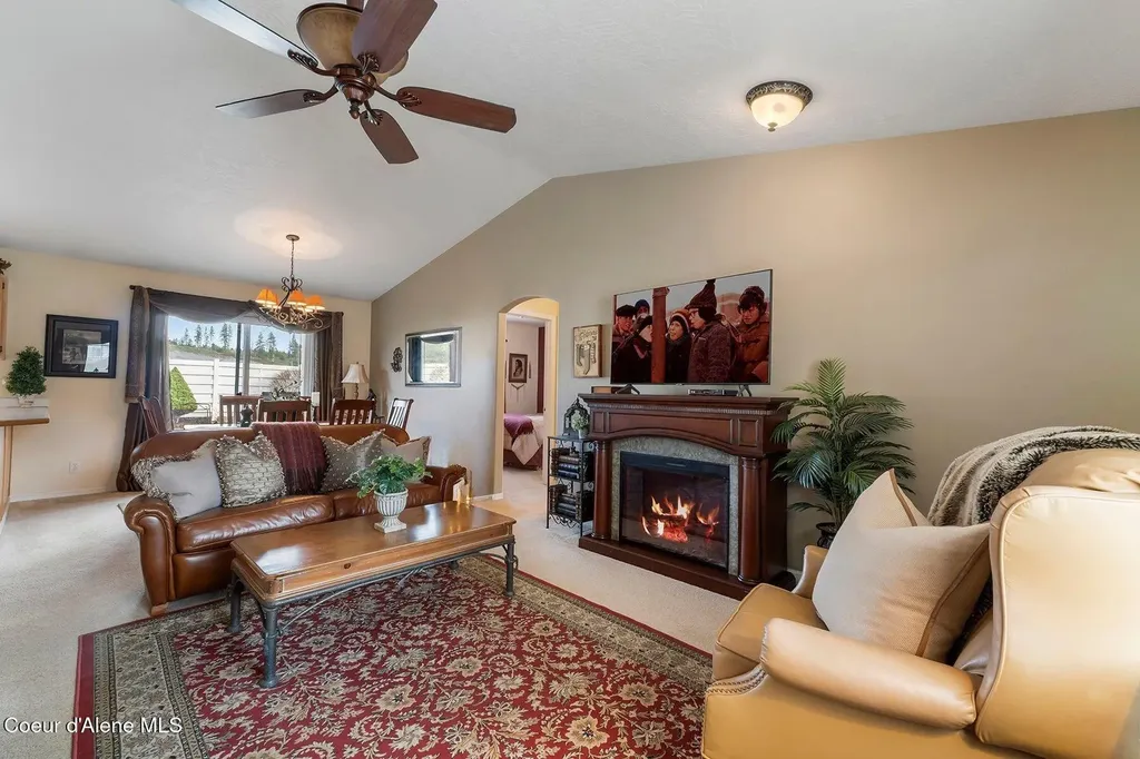 5377 E Steamboat Bend Post Falls ID 83854
