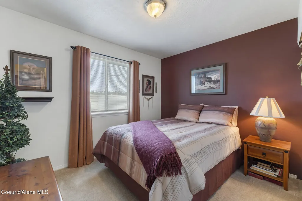 5377 E Steamboat Bend Post Falls ID 83854