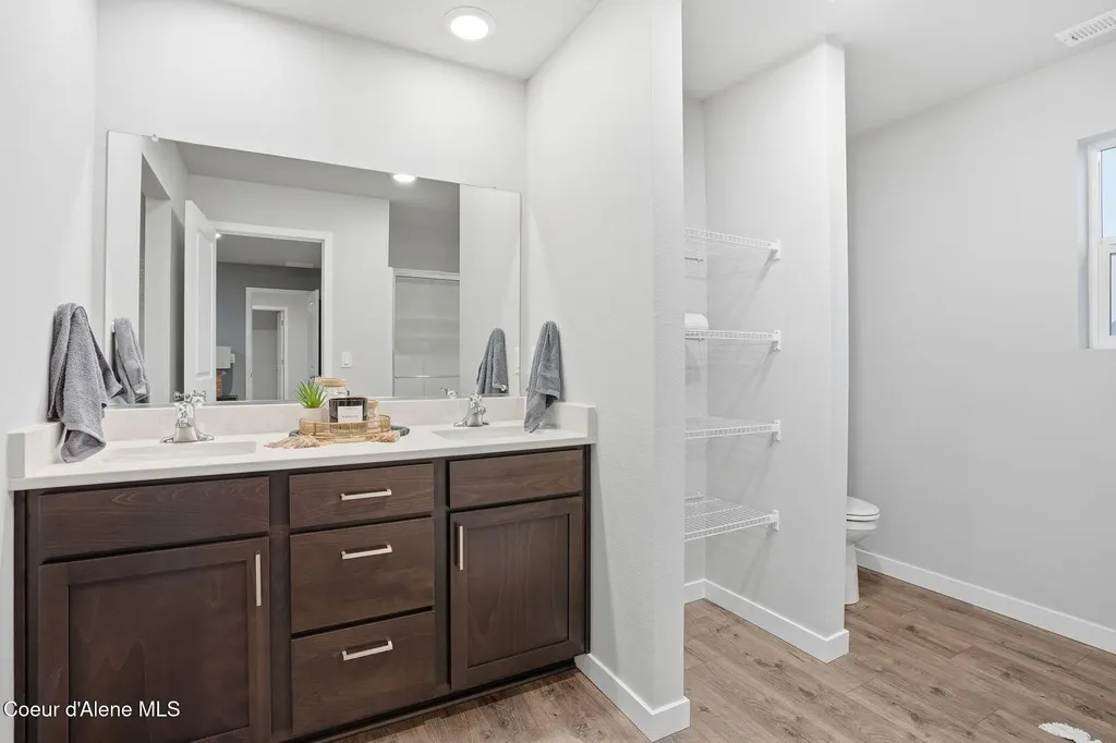 5381 E Aquila Avenue Post Falls ID 83854