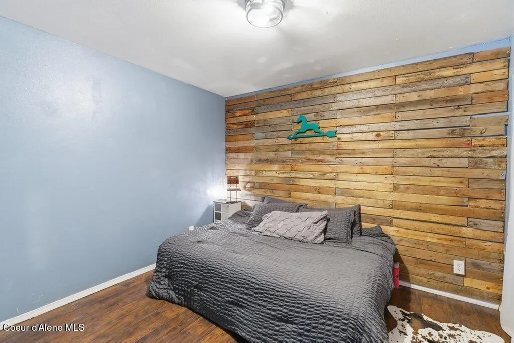 31720 N Barbara Avenue Spirit Lake ID 83869