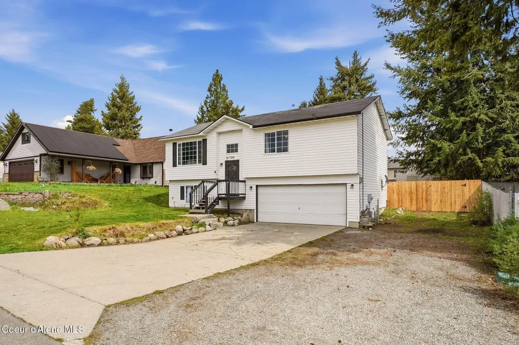 31720 N Barbara Avenue Spirit Lake ID 83869