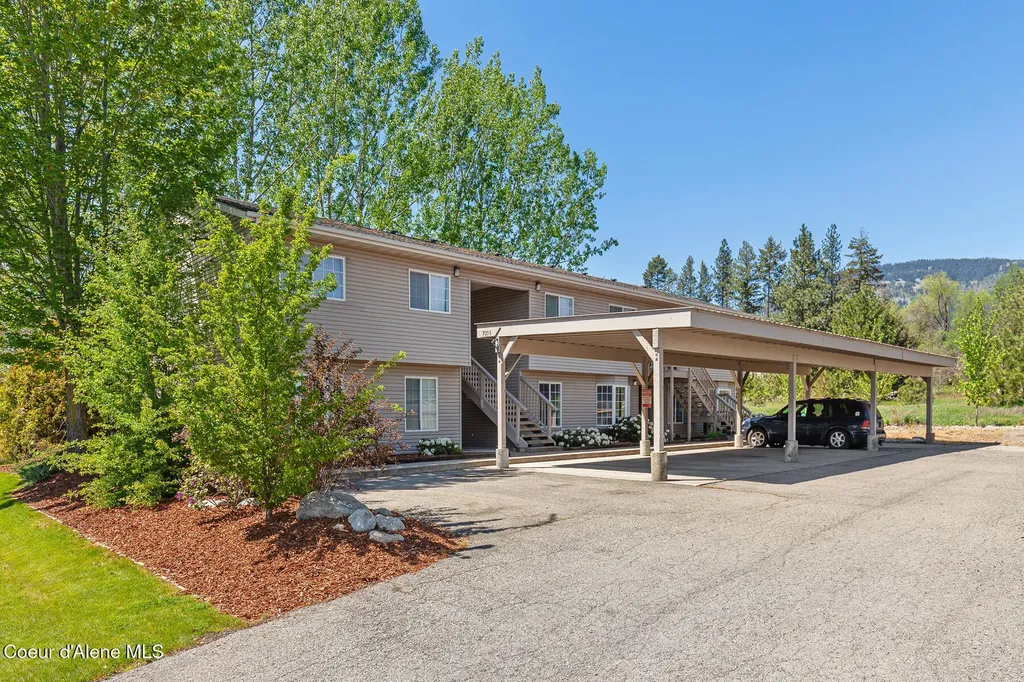 7005 W Timberline Street Rathdrum ID 83858