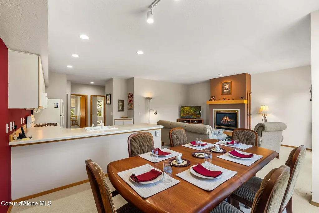 87 Cornice Court Sandpoint ID 83864