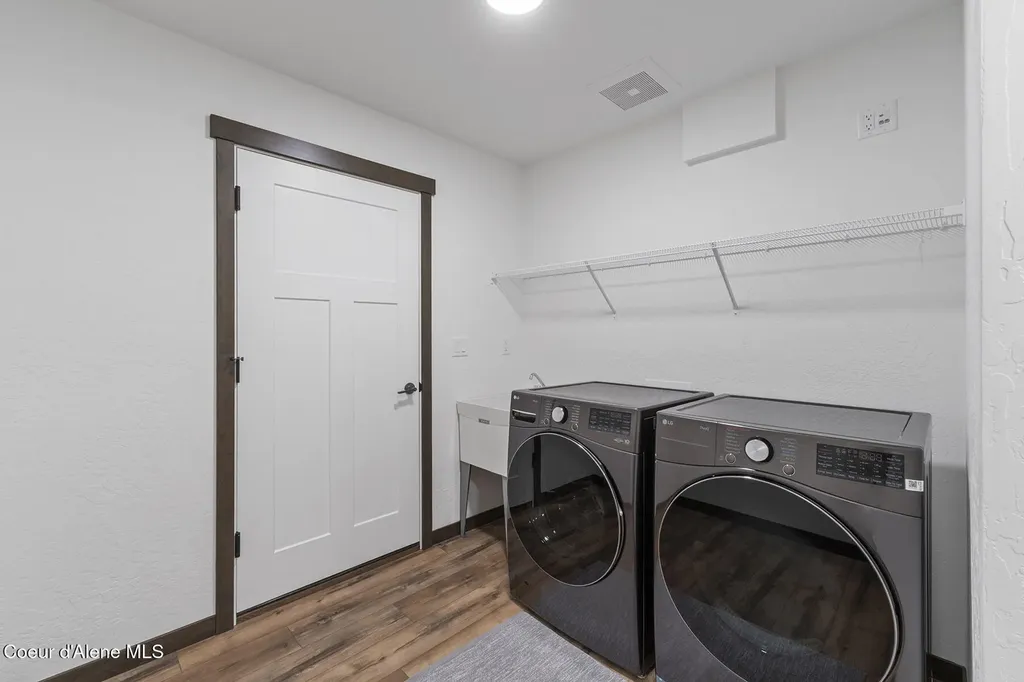 Lt 9 Blk 2 E Valley Street Oldtown ID 83822