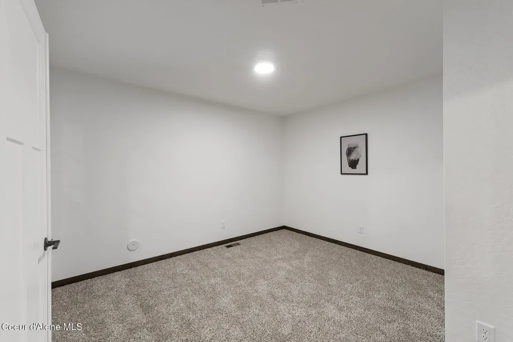 Lt 9 Blk 2 E Valley Street Oldtown ID 83822