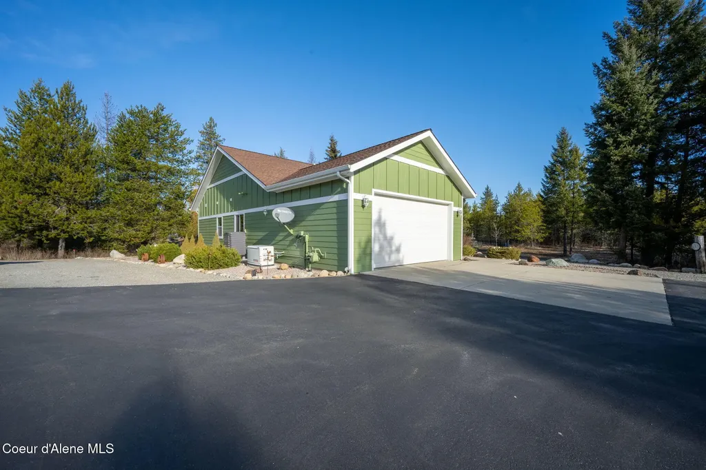 31083 N Spitfire Street Spirit Lake ID 83869