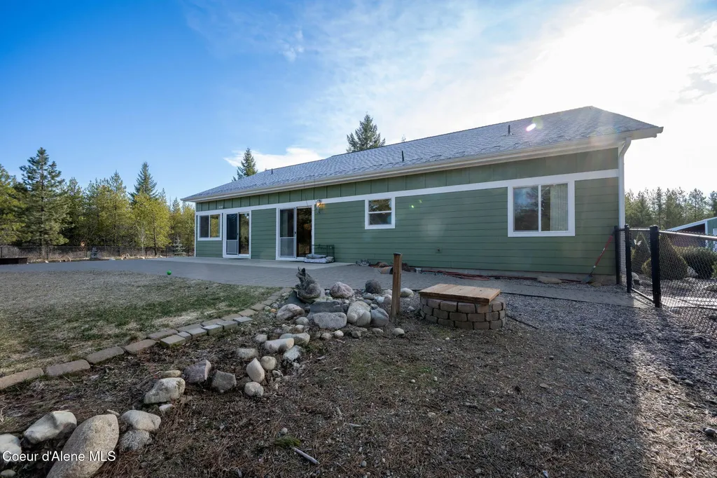 31083 N Spitfire Street Spirit Lake ID 83869