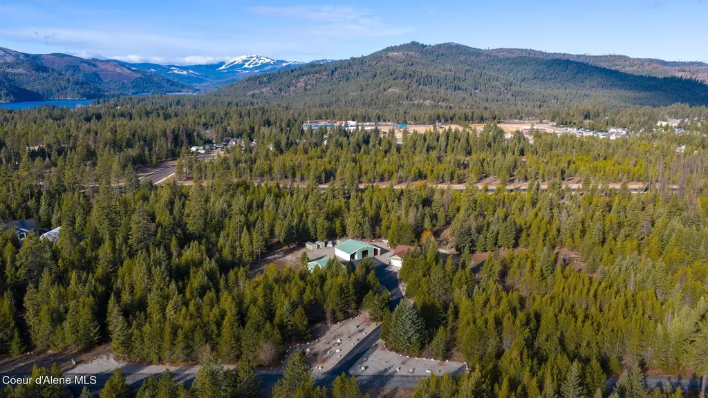 31083 N Spitfire Street Spirit Lake ID 83869