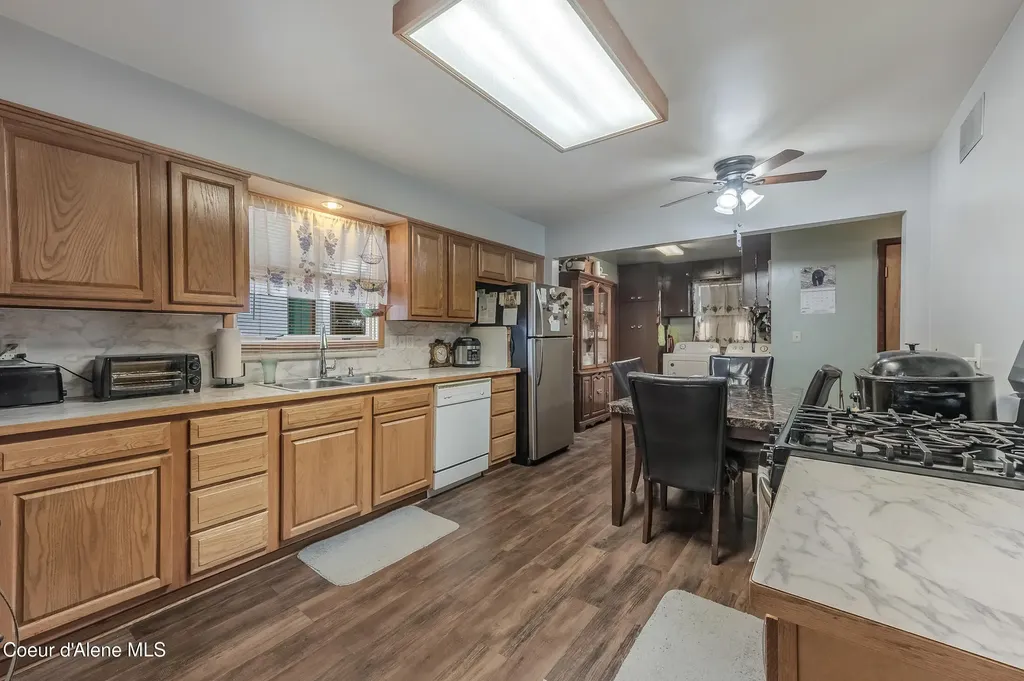 605 Lewiston Avenue Pinehurst ID 83850