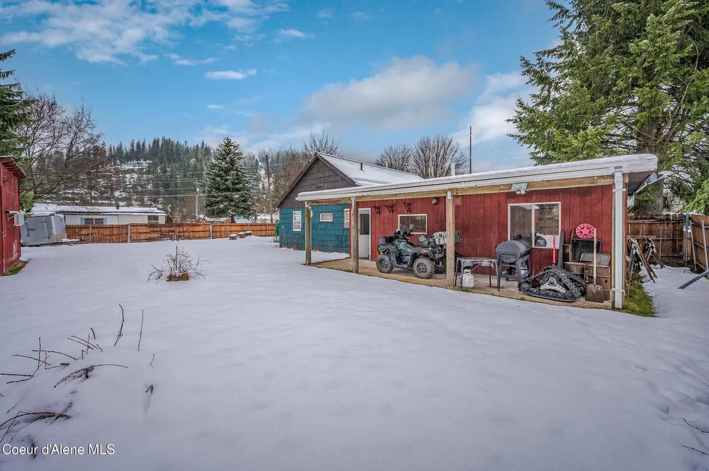 605 Lewiston Avenue Pinehurst ID 83850