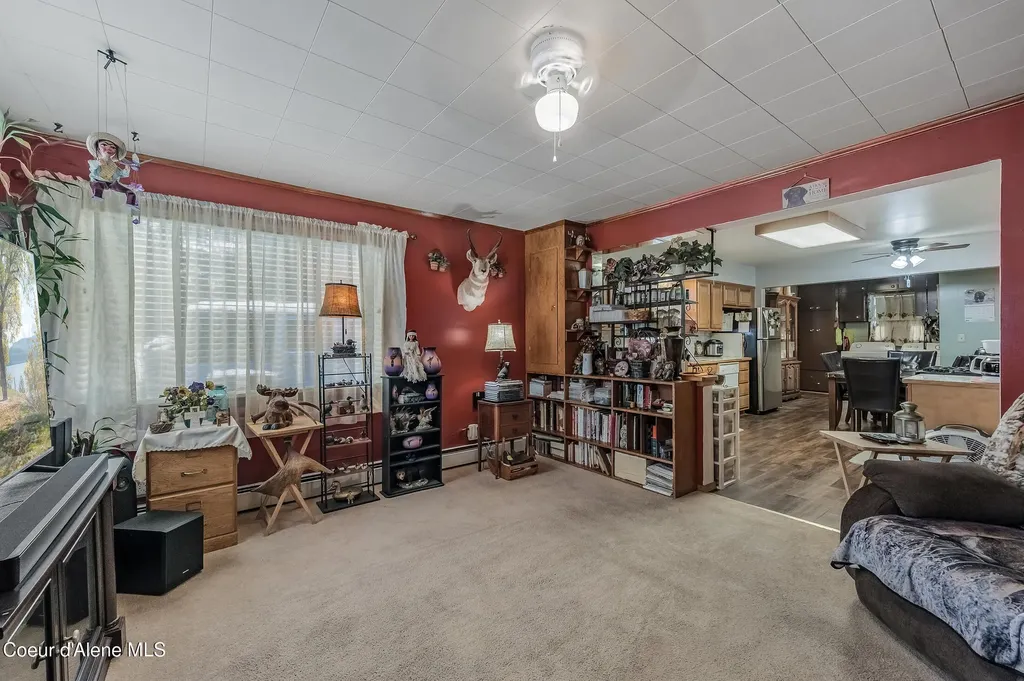 605 Lewiston Avenue Pinehurst ID 83850