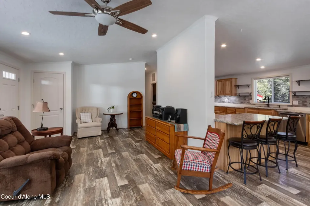 533 Artisan Way Sandpoint ID 83864