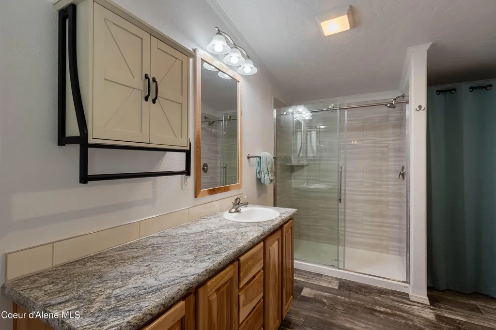 533 Artisan Way Sandpoint ID 83864