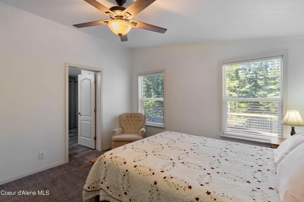 533 Artisan Way Sandpoint ID 83864