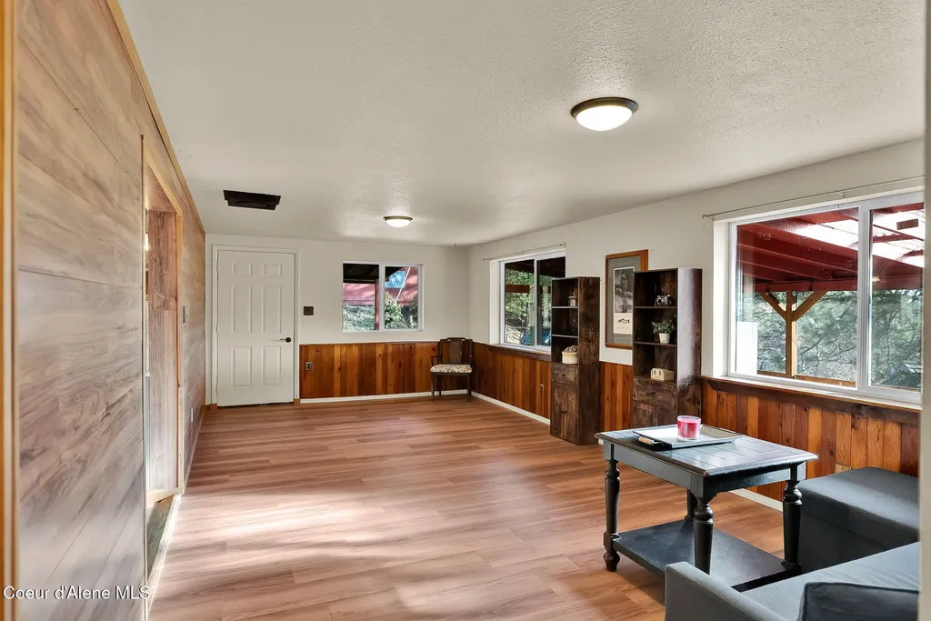 5443 Highway 11 Orofino ID 83544