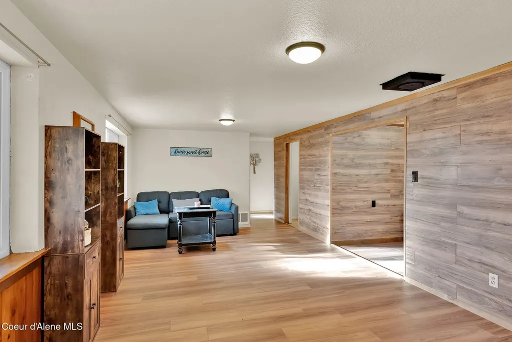5443 Highway 11 Orofino ID 83544