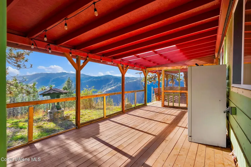 5443 Highway 11 Orofino ID 83544