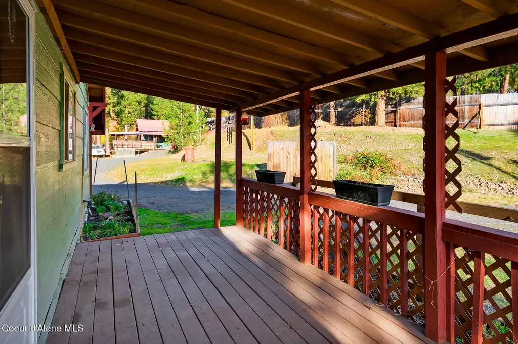 5443 Highway 11 Orofino ID 83544