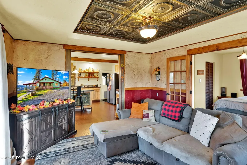 5443 Highway 11 Orofino ID 83544