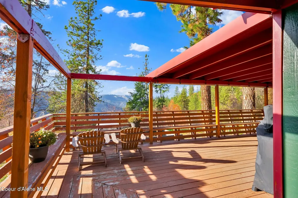 5443 Highway 11 Orofino ID 83544
