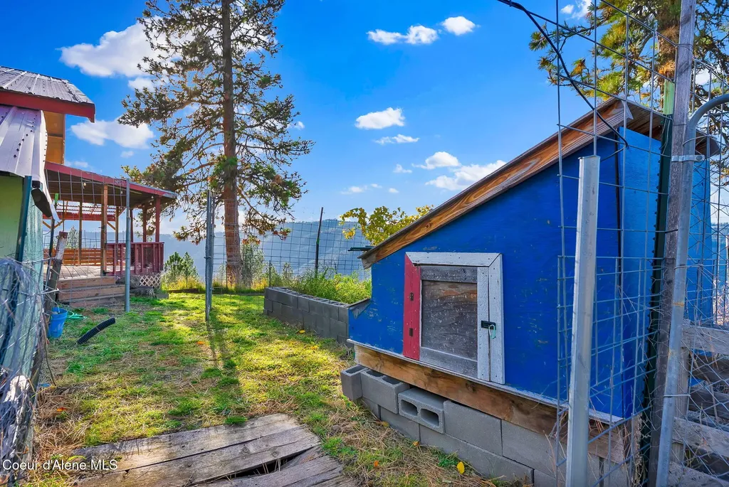 5443 Highway 11 Orofino ID 83544