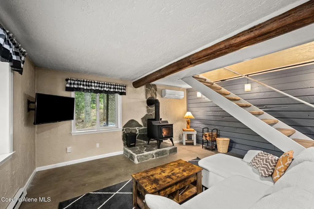 17875 N Richards Drive Hayden ID 83835