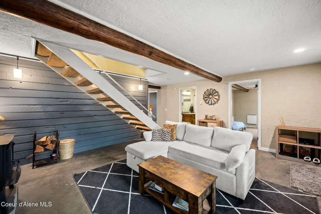 17875 N Richards Drive Hayden ID 83835