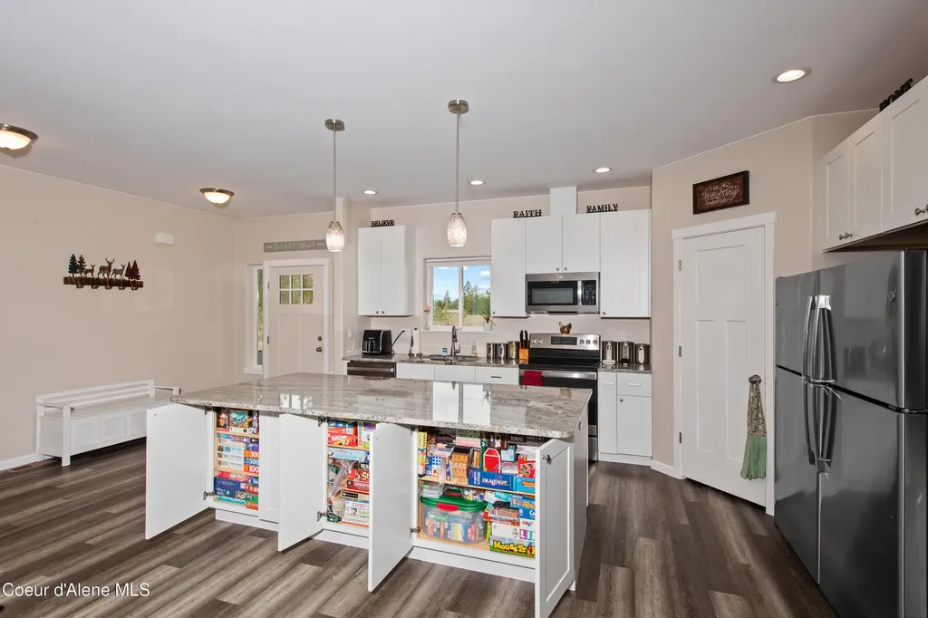 35554 N Williams Lane Athol ID 83801