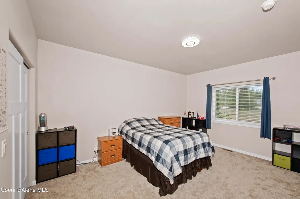 35554 N Williams Lane Athol ID 83801