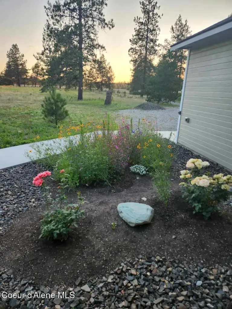 35554 N Williams Lane Athol ID 83801