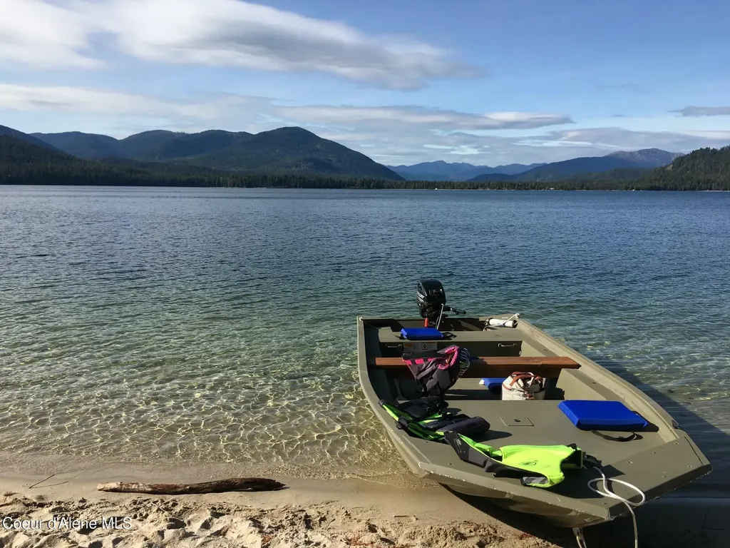 20 Acres Canoe Point Road Coolin ID 83821