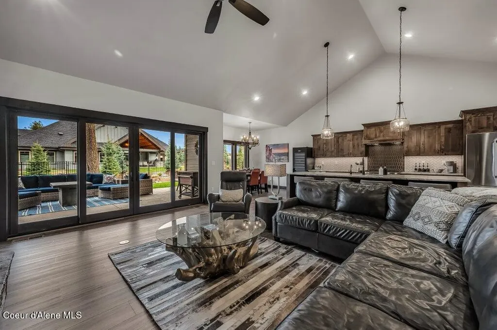 11674 N Arnicas Court Hayden ID 83835