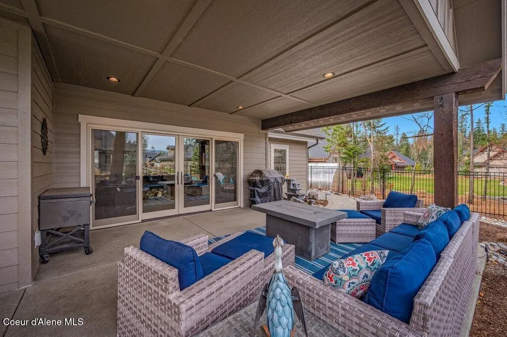 11674 N Arnicas Court Hayden ID 83835