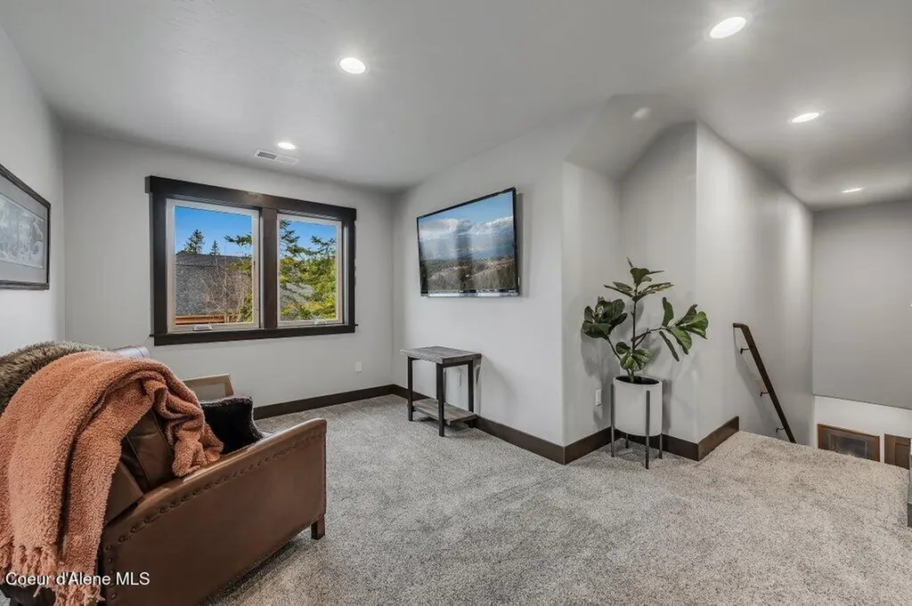 11674 N Arnicas Court Hayden ID 83835