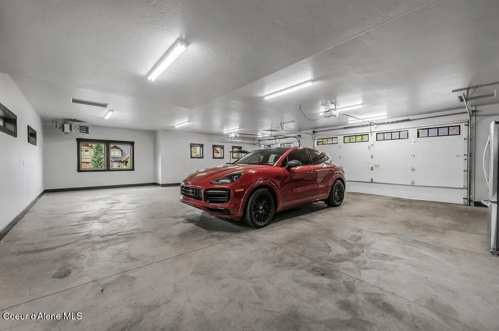 11674 N Arnicas Court Hayden ID 83835