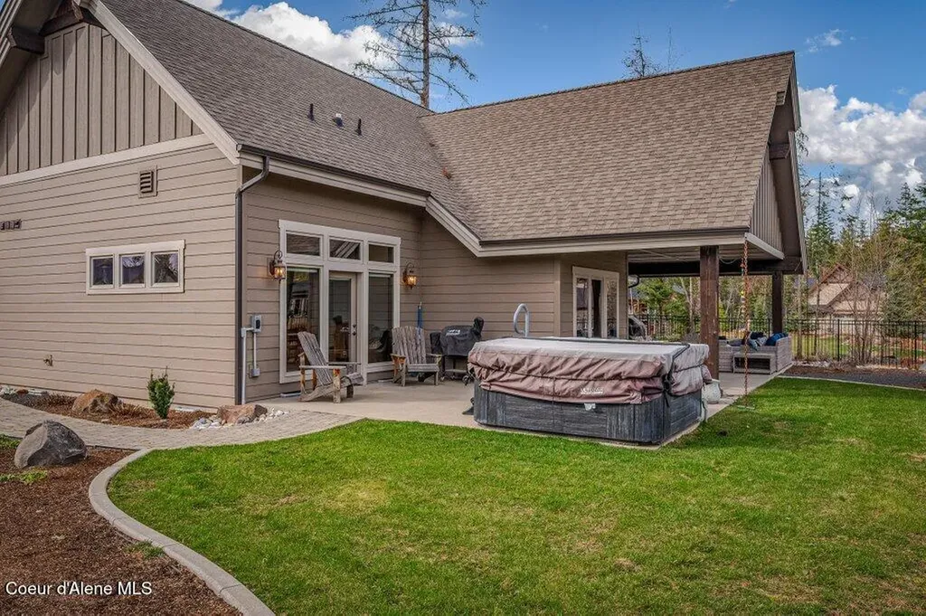 11674 N Arnicas Court Hayden ID 83835
