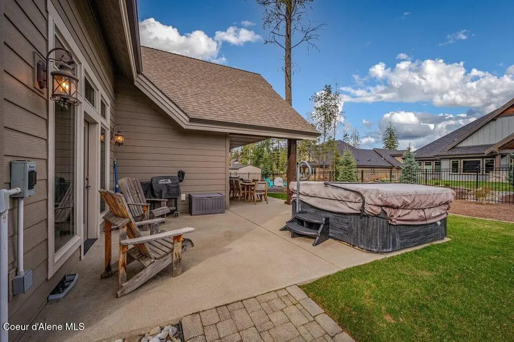 11674 N Arnicas Court Hayden ID 83835