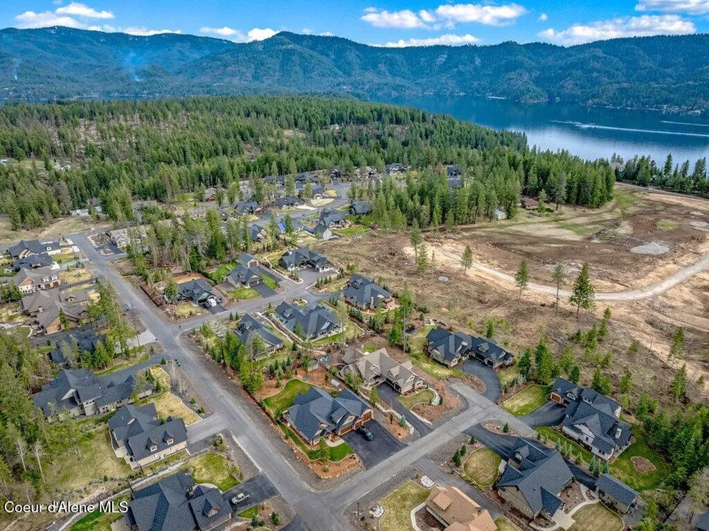 11674 N Arnicas Court Hayden ID 83835