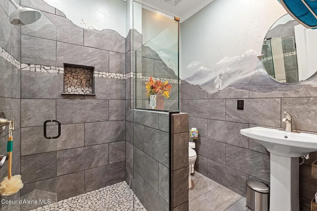 2177 E Totten Lane Dalton Gardens ID 83815