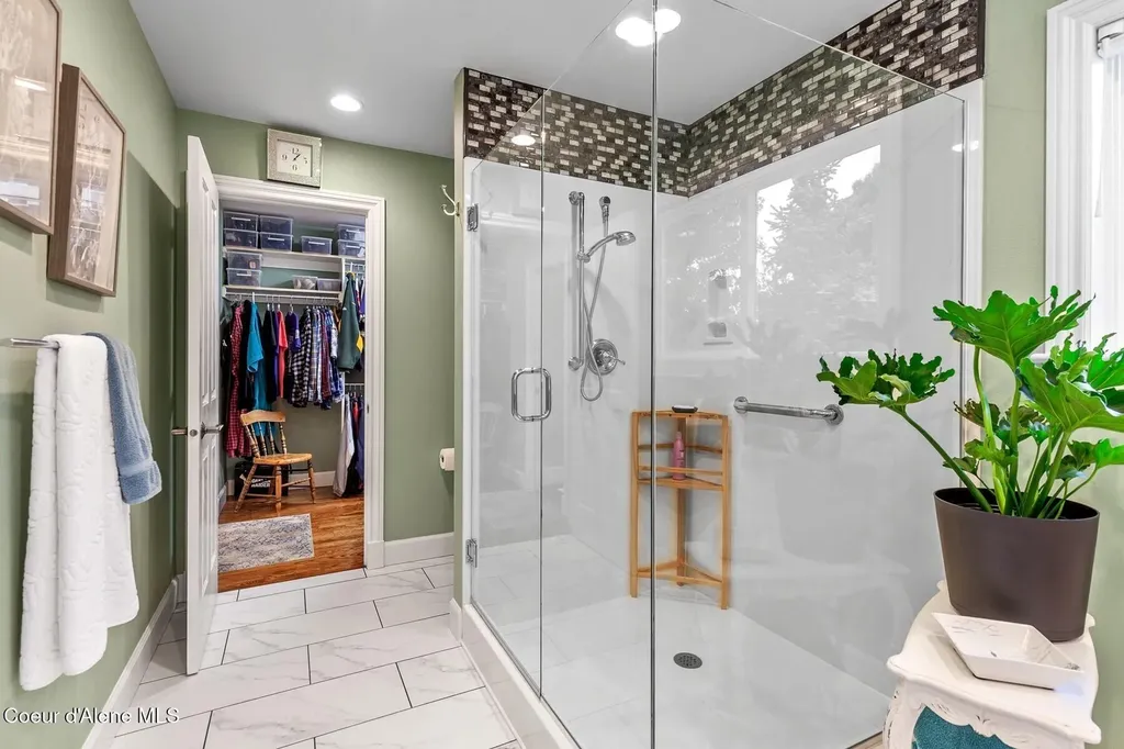2177 E Totten Lane Dalton Gardens ID 83815