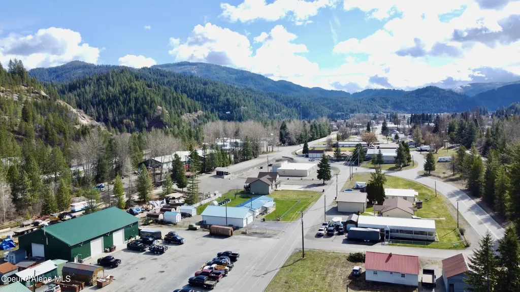 704 W Yellowstone Avenue Osburn ID 83849