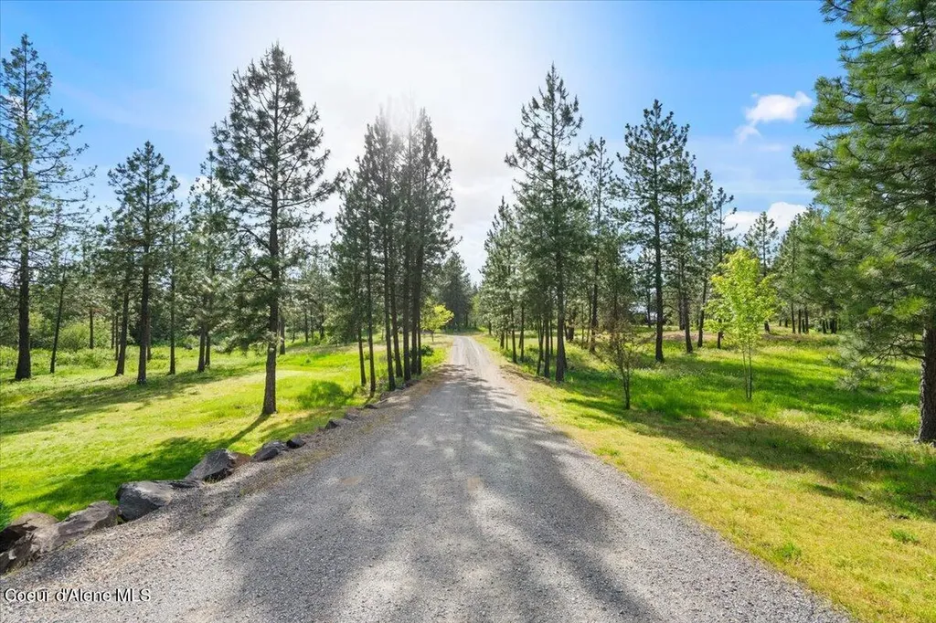 19712 N Cottagewood Lane Rathdrum ID 83858