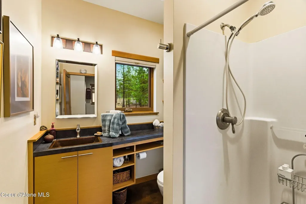 19712 N Cottagewood Lane Rathdrum ID 83858